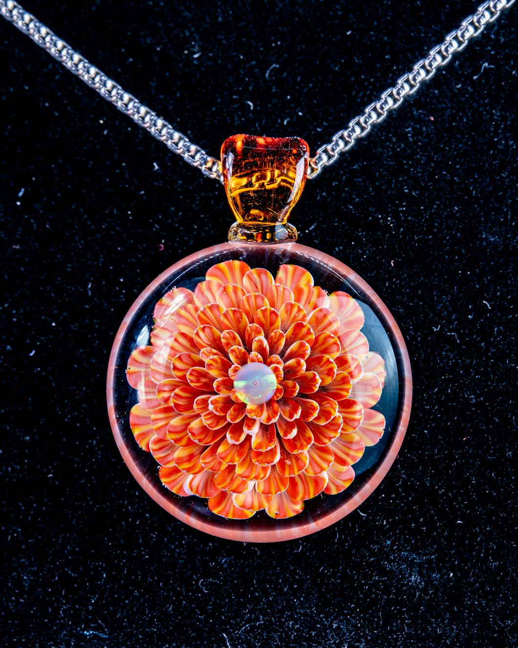 Akihiro Flower Pendant