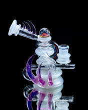Load image into Gallery viewer, Freeek Glass White Horned Recycler - Goodiesheady
