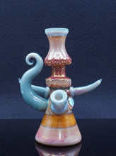 Load image into Gallery viewer, HicDogg X Hensley Art Glass Skull Jammer - Goodiesheady
